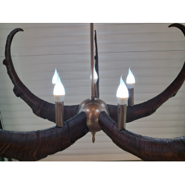 Dekoratif Amaçlı El Yapımı Teke Boynuzu Avize